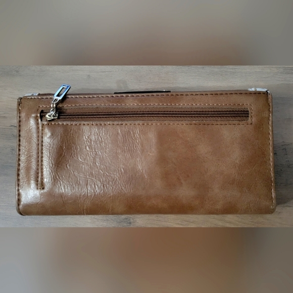 Guess Leather Wallet - Picture 2 of 3